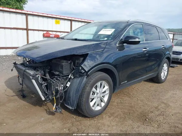 5XYPGDA50GG131686 2016 KIA SORENTO - Image 2