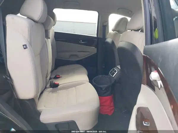 5XYPGDA50GG131686 2016 KIA SORENTO - Image 8
