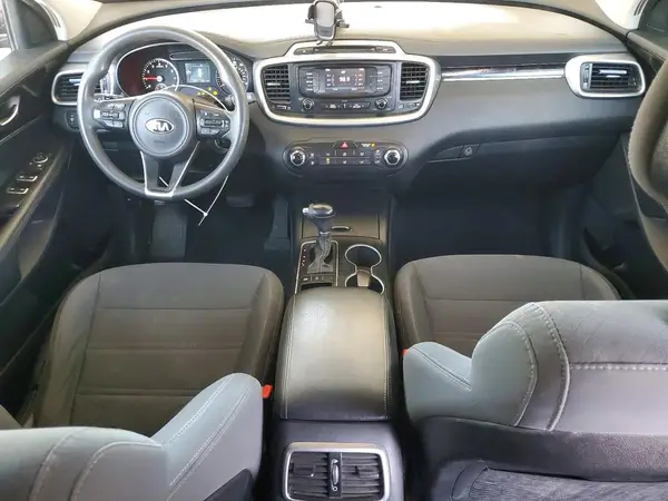 5XYPGDA50GG132319 2016 KIA SORENTO - Image 8