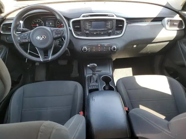 5XYPGDA50GG135348 2016 KIA SORENTO - Image 8