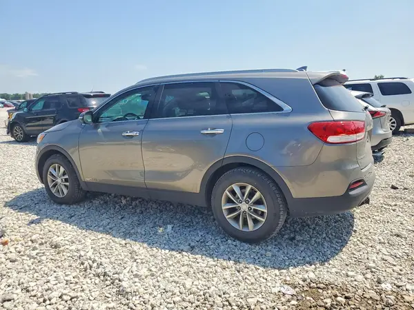 5XYPGDA50GG139531 2016 KIA SORENTO - Image 2
