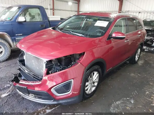 5XYPGDA50GG150030 2016 KIA SORENTO - Image 2