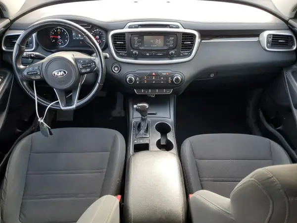 5XYPGDA50GG151985 2016 KIA SORENTO - Image 8
