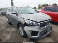 5XYPGDA50GG158161 2016 KIA SORENTO