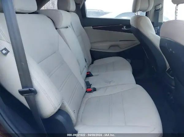 5XYPGDA50GG171900 2016 KIA SORENTO - Image 8