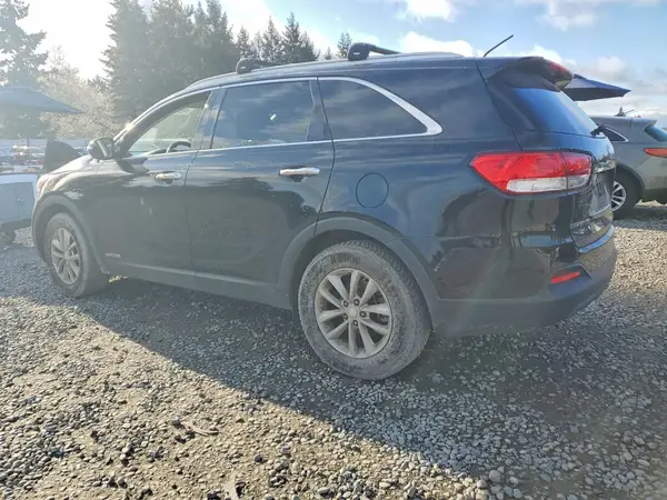 5XYPGDA50GG175624 2016 KIA SORENTO - Image 2