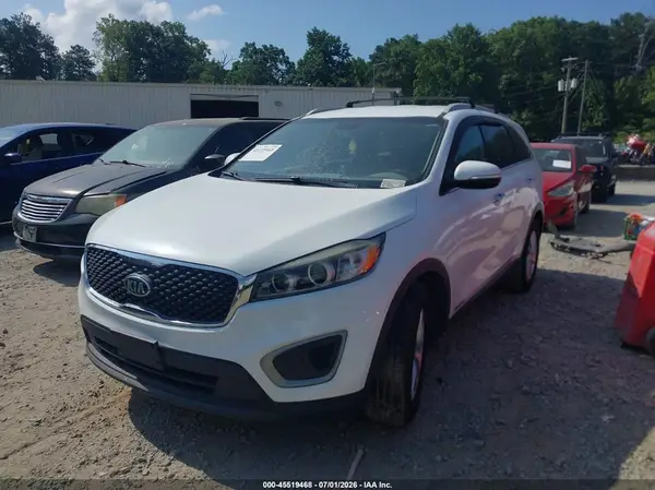 5XYPGDA50GG176031 2016 KIA SORENTO - Image 2