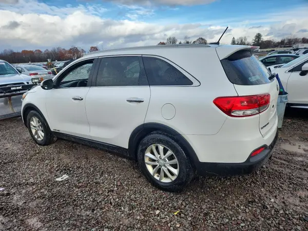 5XYPGDA50GG178880 2016 KIA SORENTO - Image 2