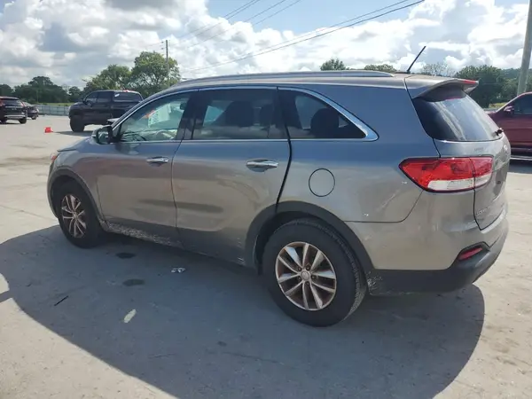 5XYPGDA50HG189993 2017 KIA SORENTO - Image 2