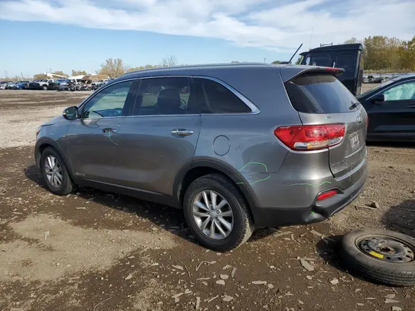 5XYPGDA50HG196832 2017 KIA SORENTO - Image 2