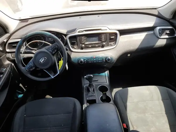 5XYPGDA50HG197964 2017 KIA SORENTO - Image 8