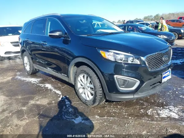 5XYPGDA50HG198290 2017 KIA SORENTO - Image 1