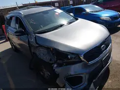 5XYPGDA50HG207909 2017 KIA SORENTO