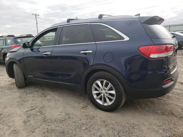 5XYPGDA50HG229229 2017 KIA SORENTO - Image 2