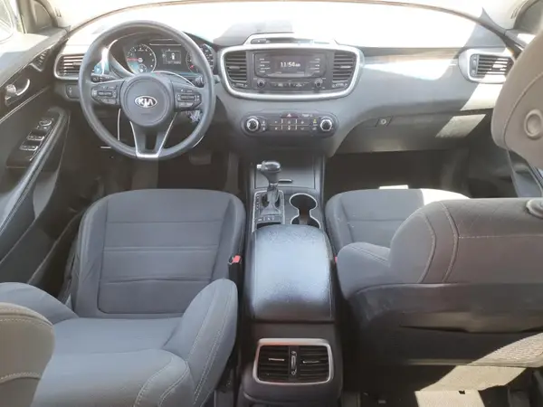 5XYPGDA50HG233197 2017 KIA SORENTO - Image 8