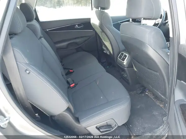 5XYPGDA50HG251134 2017 KIA SORENTO - Image 8