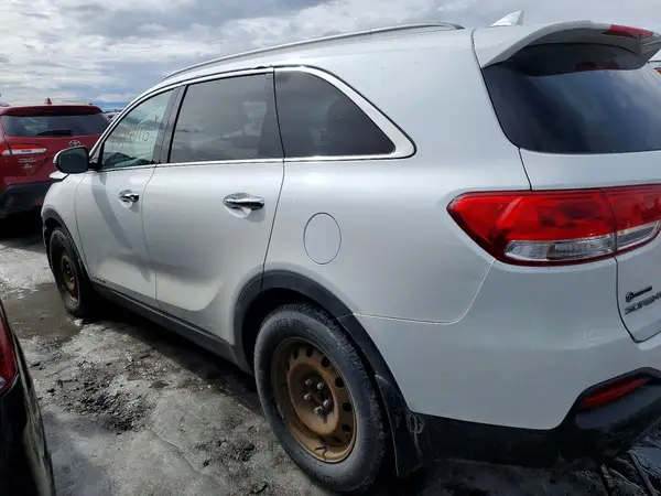 5XYPGDA50HG253787 2017 KIA SORENTO - Image 2