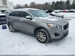5XYPGDA50HG288197 2017 KIA SORENTO