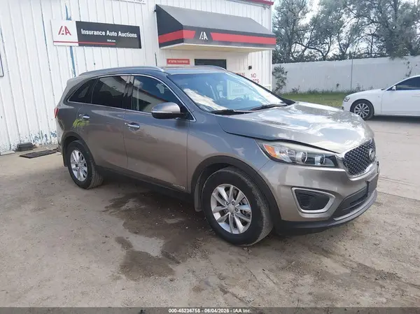 5XYPGDA50HG291617 2017 KIA SORENTO - Image 1