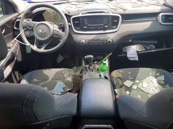 5XYPGDA50HG291780 2017 KIA SORENTO - Image 8