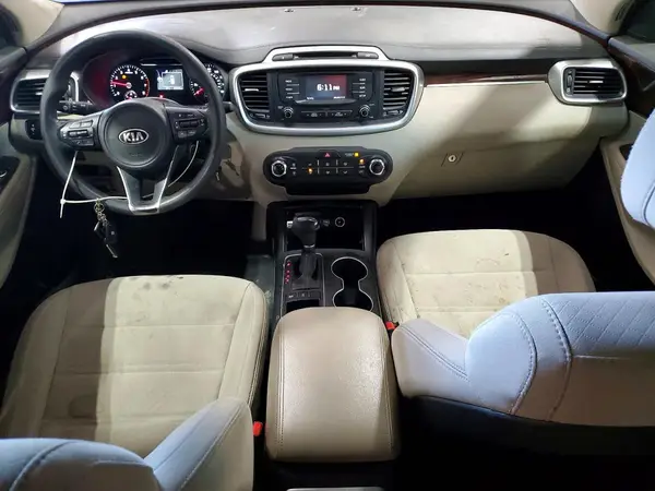 5XYPGDA50HG293237 2017 KIA SORENTO - Image 8
