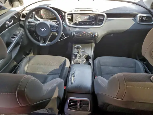 5XYPGDA50HG309632 2017 KIA SORENTO - Image 8