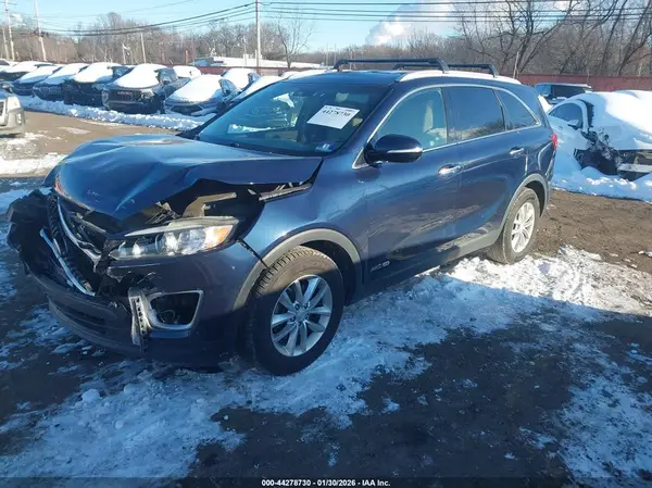 5XYPGDA50HG314149 2017 KIA SORENTO - Image 2
