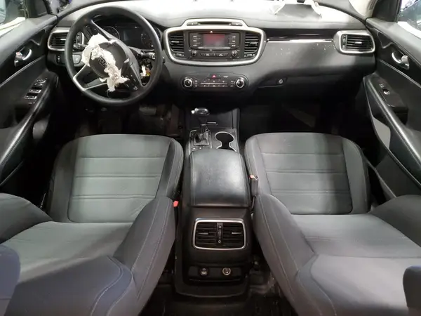 5XYPGDA50HG324521 2017 KIA SORENTO - Image 8