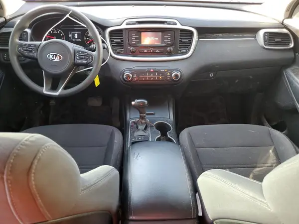 5XYPGDA50HG333252 2017 KIA SORENTO - Image 8