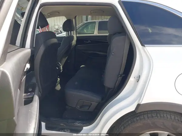 5XYPGDA50JG339431 2018 KIA SORENTO - Image 8