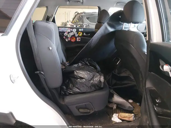 5XYPGDA50JG340398 2018 KIA SORENTO - Image 8