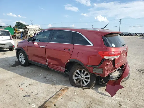5XYPGDA50JG341177 2018 KIA SORENTO - Image 2