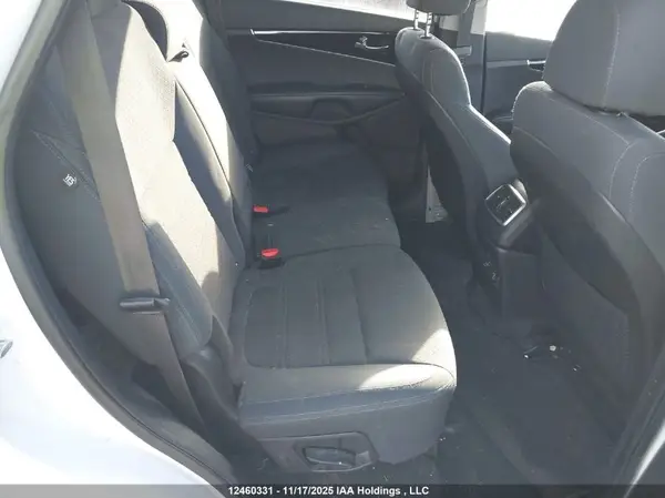 5XYPGDA50JG360148 2018 KIA SORENTO - Image 8