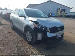 5XYPGDA50JG364264 2018 KIA SORENTO