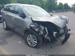 5XYPGDA50JG372932 2018 KIA SORENTO