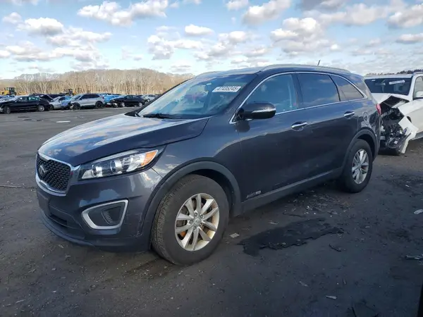 5XYPGDA50JG391643 2018 KIA SORENTO - Image 1