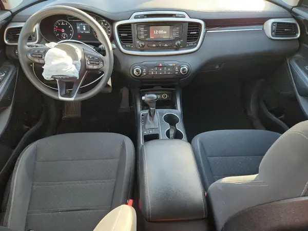5XYPGDA50JG392050 2018 KIA SORENTO - Image 8