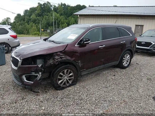 5XYPGDA50JG392095 2018 KIA SORENTO - Image 2