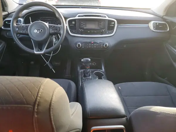 5XYPGDA50JG399404 2018 KIA SORENTO - Image 8