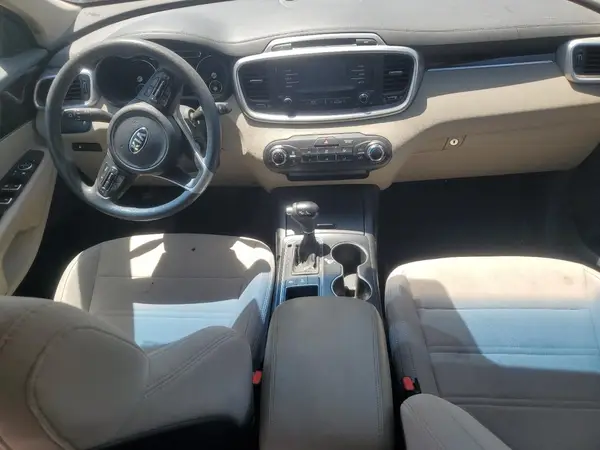 5XYPGDA50JG416489 2018 KIA SORENTO - Image 8