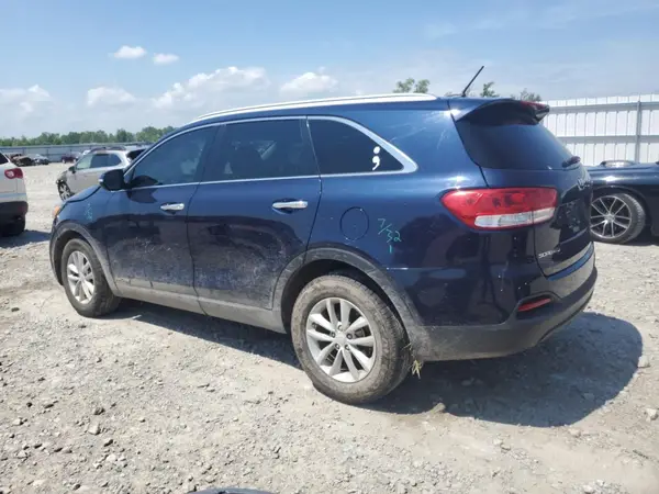 5XYPGDA50JG416735 2018 KIA SORENTO - Image 2