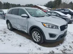 5XYPGDA50JG418338 2018 KIA SORENTO