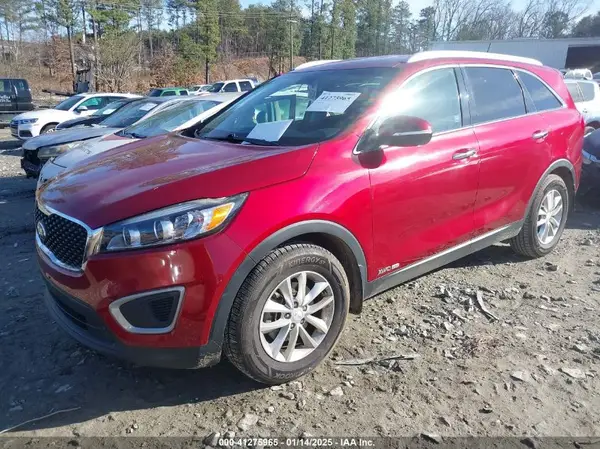 5XYPGDA50JG423071 2018 KIA SORENTO - Image 2