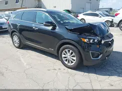5XYPGDA50JG425922 2018 KIA SORENTO