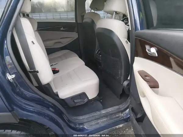 5XYPGDA50JG427069 2018 KIA SORENTO - Image 8