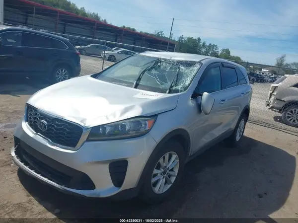 5XYPGDA50KG442401 2019 KIA SORENTO - Image 2