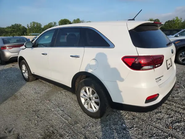 5XYPGDA50KG450028 2019 KIA SORENTO - Image 2