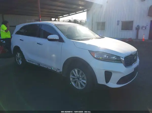 5XYPGDA50KG452071 2019 KIA SORENTO - Image 1