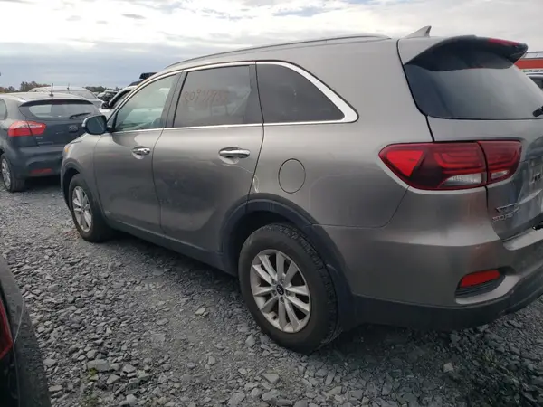 5XYPGDA50KG455147 2019 KIA SORENTO - Image 2