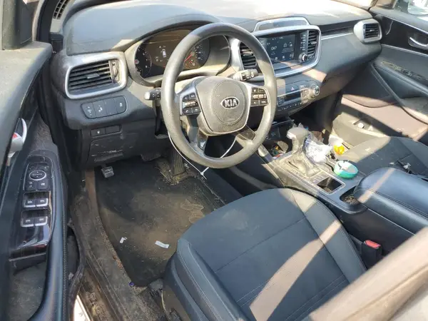 5XYPGDA50KG467914 2019 KIA SORENTO - Image 8